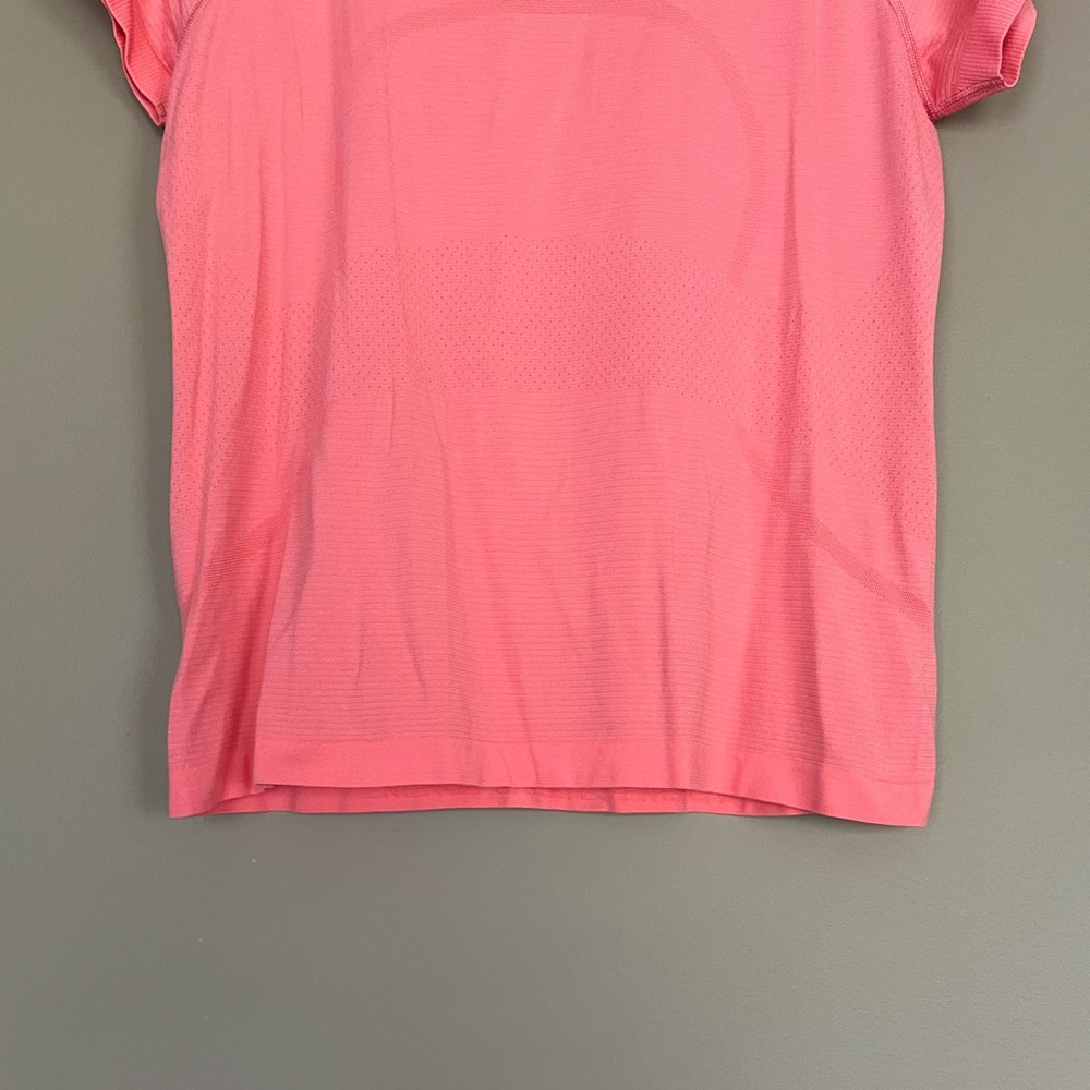 {Lululemon} Swiftly Tech Short Sleeve Tee in Coral Pink - Womens 10 - Picture 3 of 8